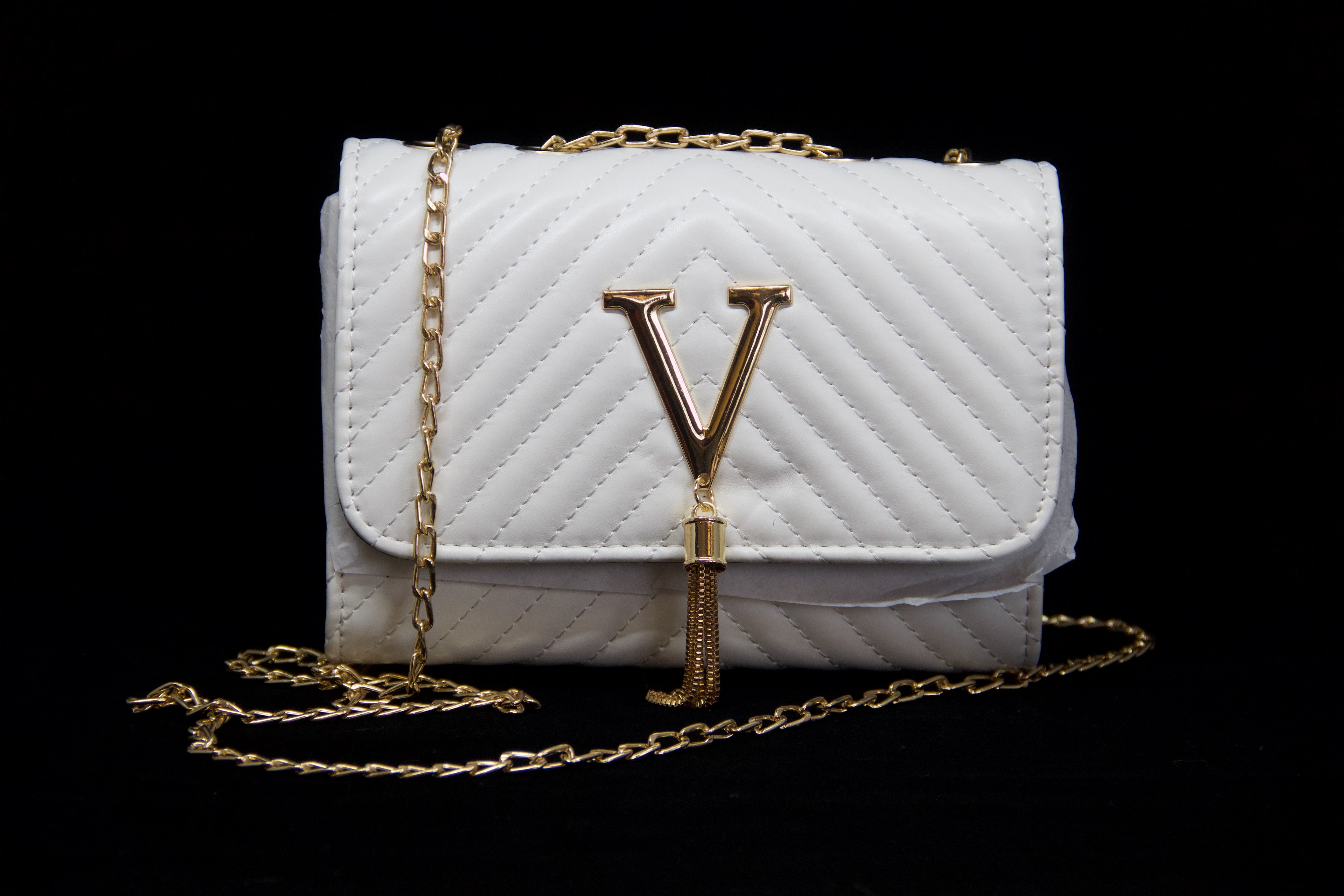 V Purse White (small)