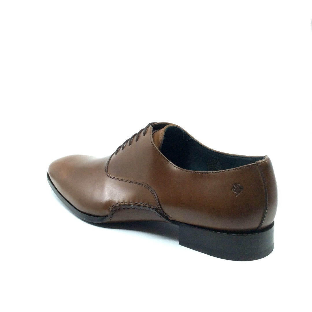 Dress shoes for men by Italian designers